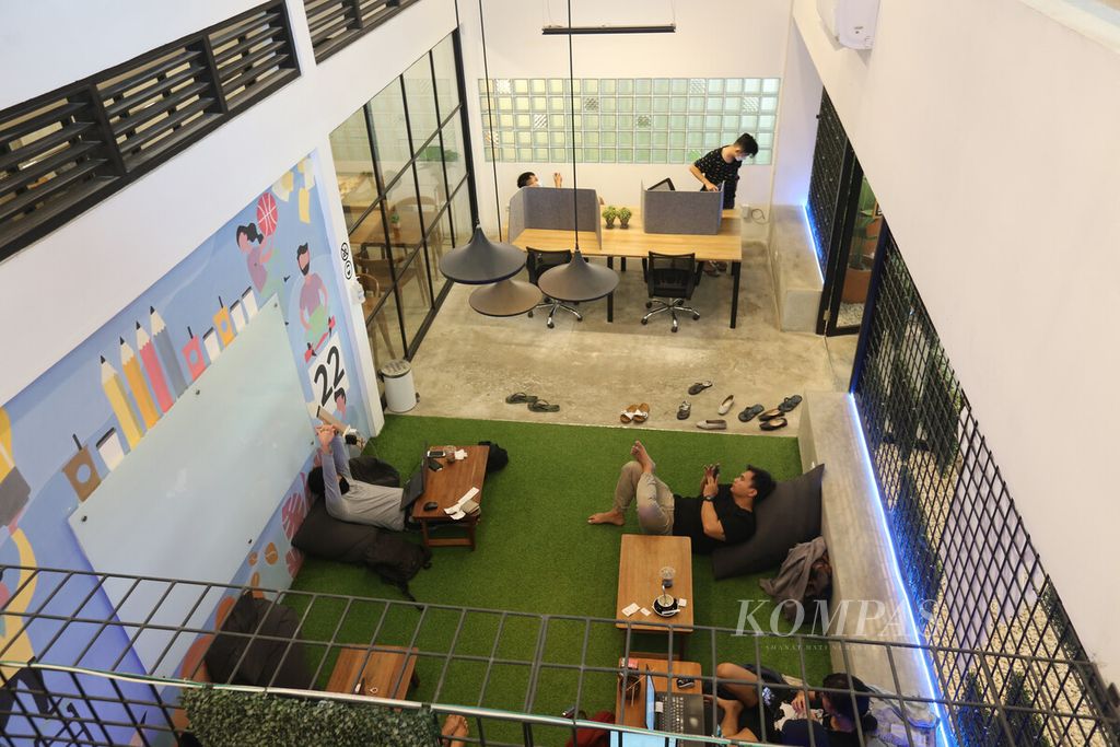 https://assetd.kompas.id/zjxojoaopWb1F_JDALNF-8xqhuQ=/1024x683/filters:watermark(https://cdn-content.kompas.id/umum/kompas_main_logo.png,-16p,-13p,0)/https%3A%2F%2Fkompas.id%2Fwp-content%2Fuploads%2F2021%2F10%2F7855a1b3-6961-4def-84f2-c90b352e7a1d_jpg.jpg