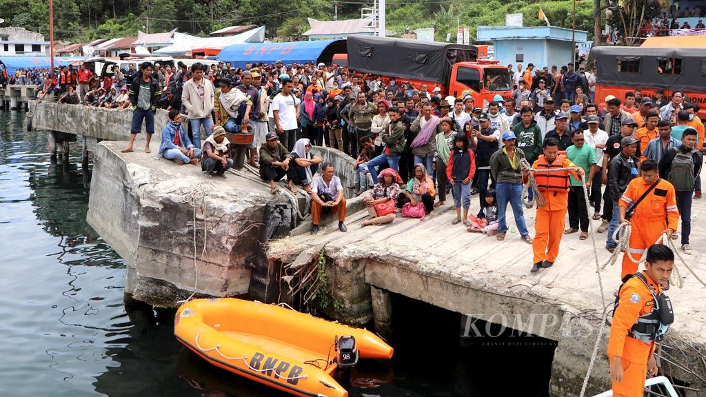 https://assetd.kompas.id/zttwGBPjQfM0t5Ub-uo7gNNHraI=/1024x576/filters:watermark(https://cdn-content.kompas.id/umum/kompas_main_logo.png,-16p,-13p,0)/https%3A%2F%2Fkompas.id%2Fwp-content%2Fuploads%2F2018%2F06%2F20180620_ENGLISH-TAJUK-1__web.jpg