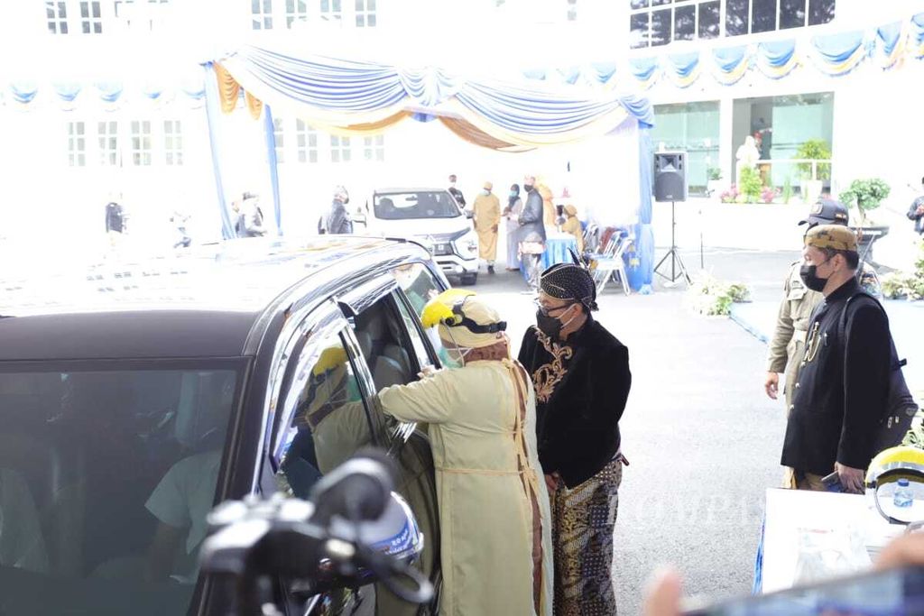https://assetd.kompas.id/zwO22sffOqdRGsPwVCERKKjEh5I=/1024x683/filters:watermark(https://cdn-content.kompas.id/umum/kompas_main_logo.png,-16p,-13p,0)/https%3A%2F%2Fkompas.id%2Fwp-content%2Fuploads%2F2021%2F04%2F31502da6-3d7b-44c4-b137-8ec7afaf0ac7_jpeg.jpg