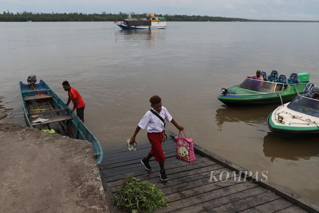 https://assetd.kompas.id/zzKu1jMRySTLvIYxDq6ole83atg=/1024x683/filters:watermark(https://cdn-content.kompas.id/umum/kompas_main_logo.png,-16p,-13p,0)/https%3A%2F%2Fkompas.id%2Fwp-content%2Fuploads%2F2021%2F10%2F11f54b6d-d7e5-4a8c-8e46-6d473b59bf6a_jpg.jpg
